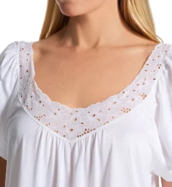 Hanro Maila Cotton Floral Embroidery Short Sleeve Gown 77039 -Freya Fashion Shop hanro han001 77039 cs1